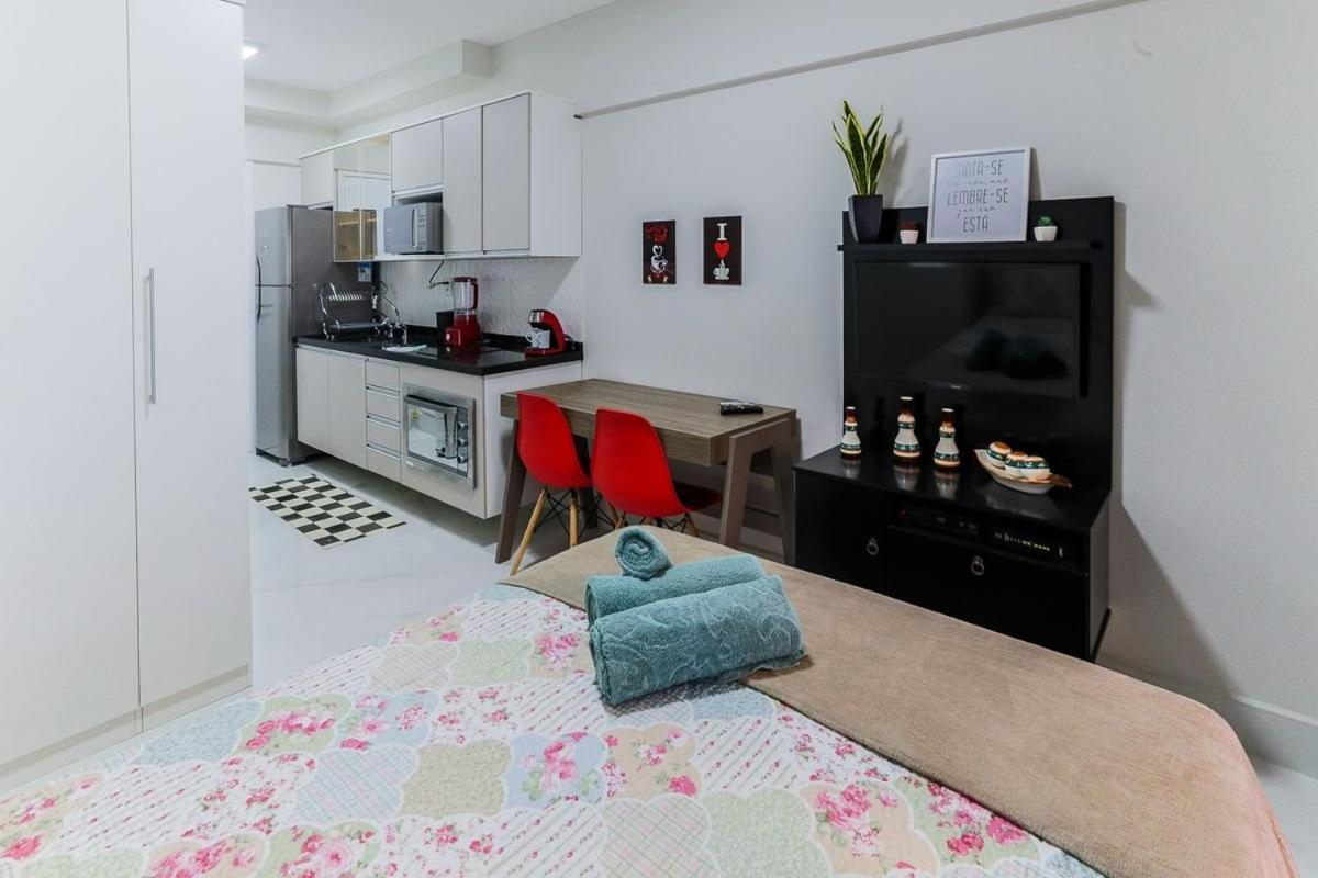 Studio Completo 550m Do Metro, Hc E V. Mada Apartamento